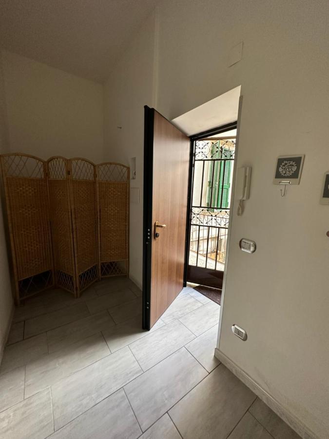 Апартаменты La Casa Di Patti Неаполь Экстерьер фото
